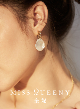 Miss Queeny其微|喧嚣一梦古巴链花瓣珍珠耳钉复古时髦灵动