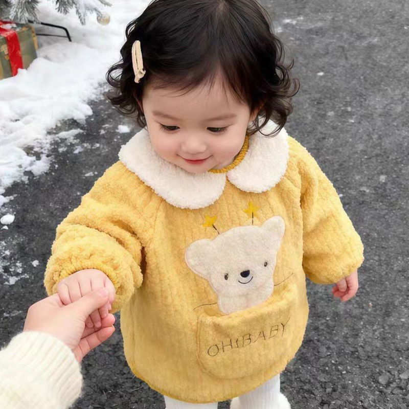 Thickened waterproof apron for baby girl with fleece cover