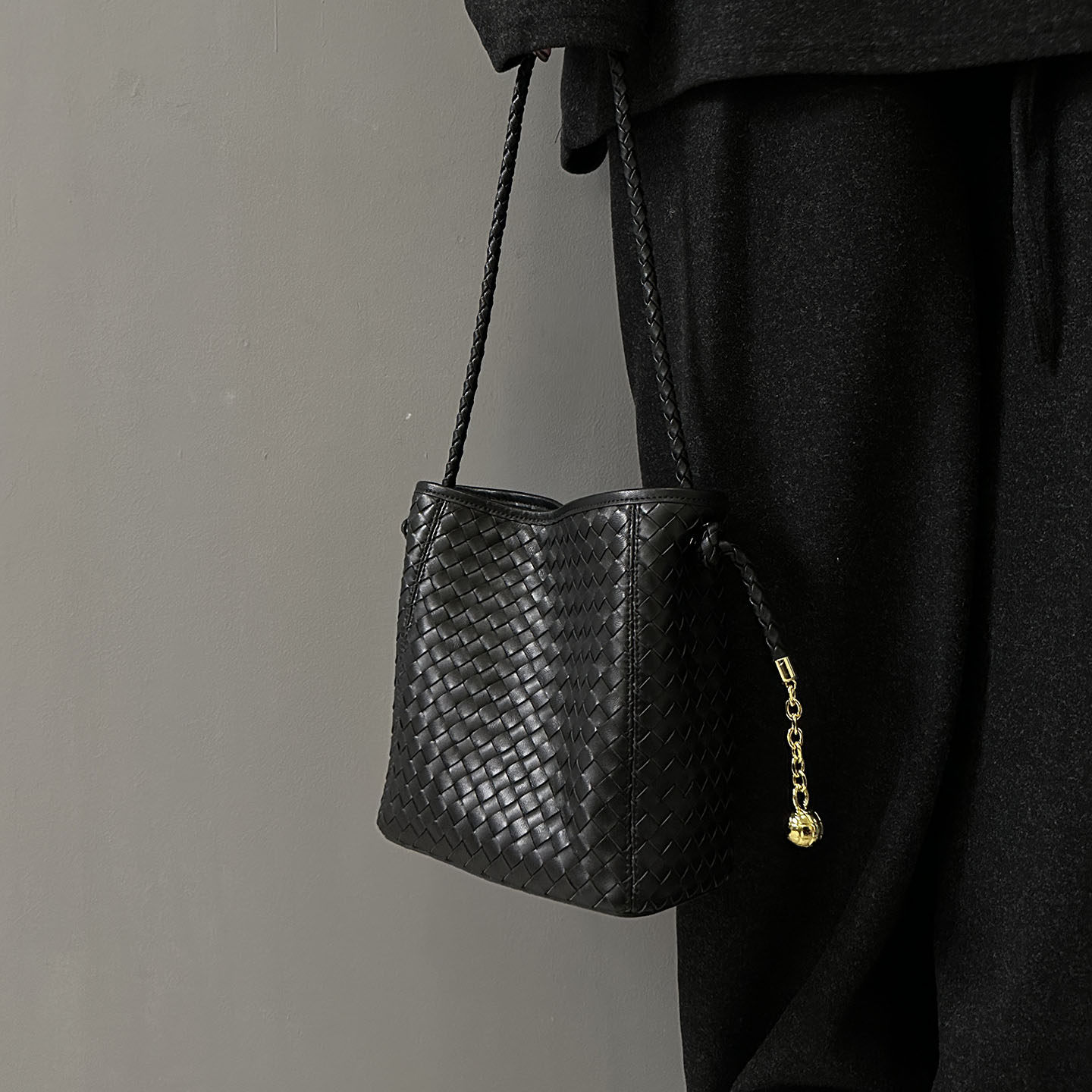 BV手工编织包头层羊皮大容量水桶包真皮轻奢通勤格子包单肩斜挎包,淘宝优惠券,粉丝福利购,淘宝优惠卷