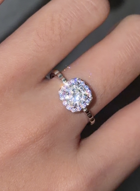 小如时尚经典璀璨小方糖戒指精致轻奢气质食指戒细闪包镶冰糖指环