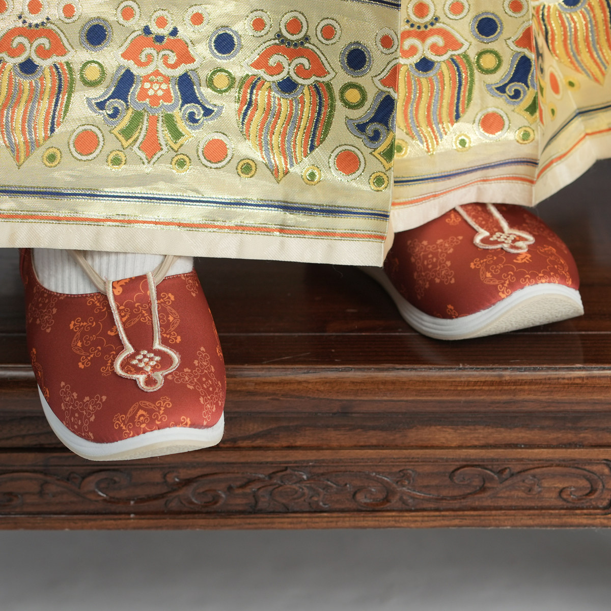 江南朱记【去踏春鸭】复原唐代如意鞋原创翘头鞋百搭汉服鞋子女平,淘宝优惠券,粉丝福利购,淘宝优惠卷