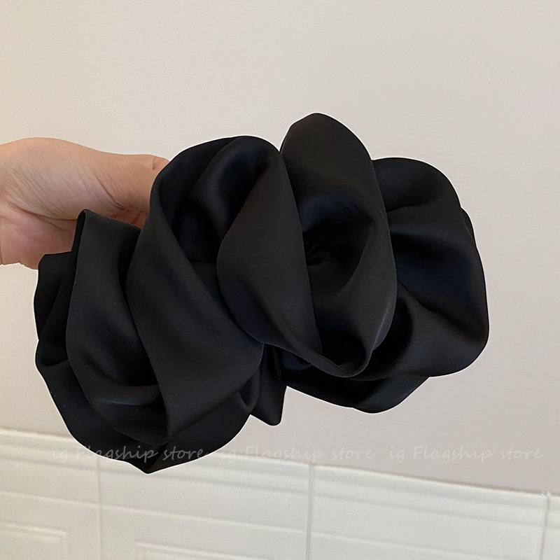 韩系缎面云朵泡泡抓夹女高级感大号鲨鱼夹2025新款显脸小发夹 - 图0
