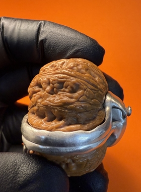 铁心银饰 原创设计 925纯银文玩核桃吊坠  限量半孤品“铁核”