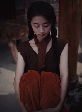 《樆木布衣》毛球围巾