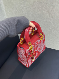 Mickleykat women's bag high-end embroidered princess diana bag women's 2025 new one-shoulder cross-body small square bag wedding bag