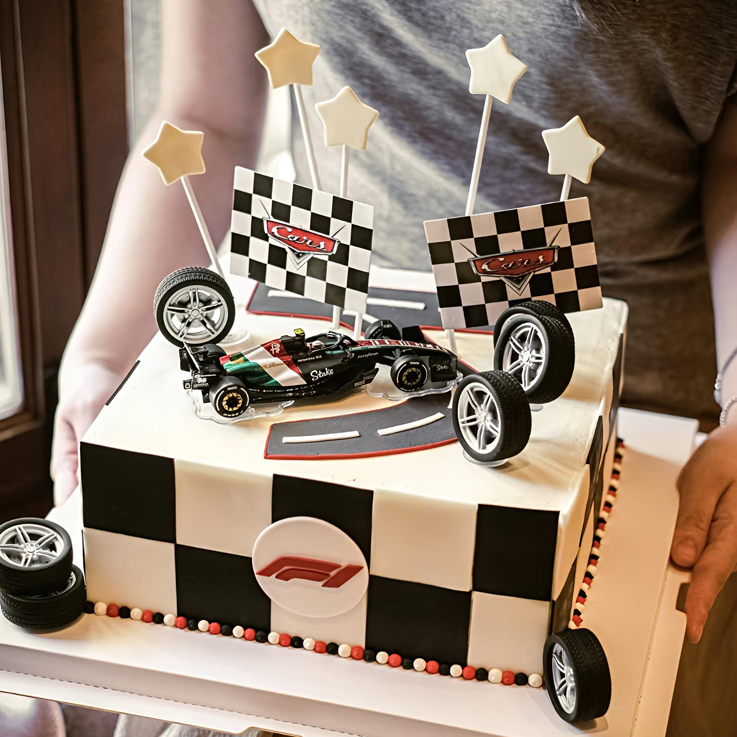 包邮网红烘焙生日男神蛋糕装饰摆件仿真跑车越野车赛车旗子插件,淘宝优惠券,粉丝福利购,淘宝优惠卷