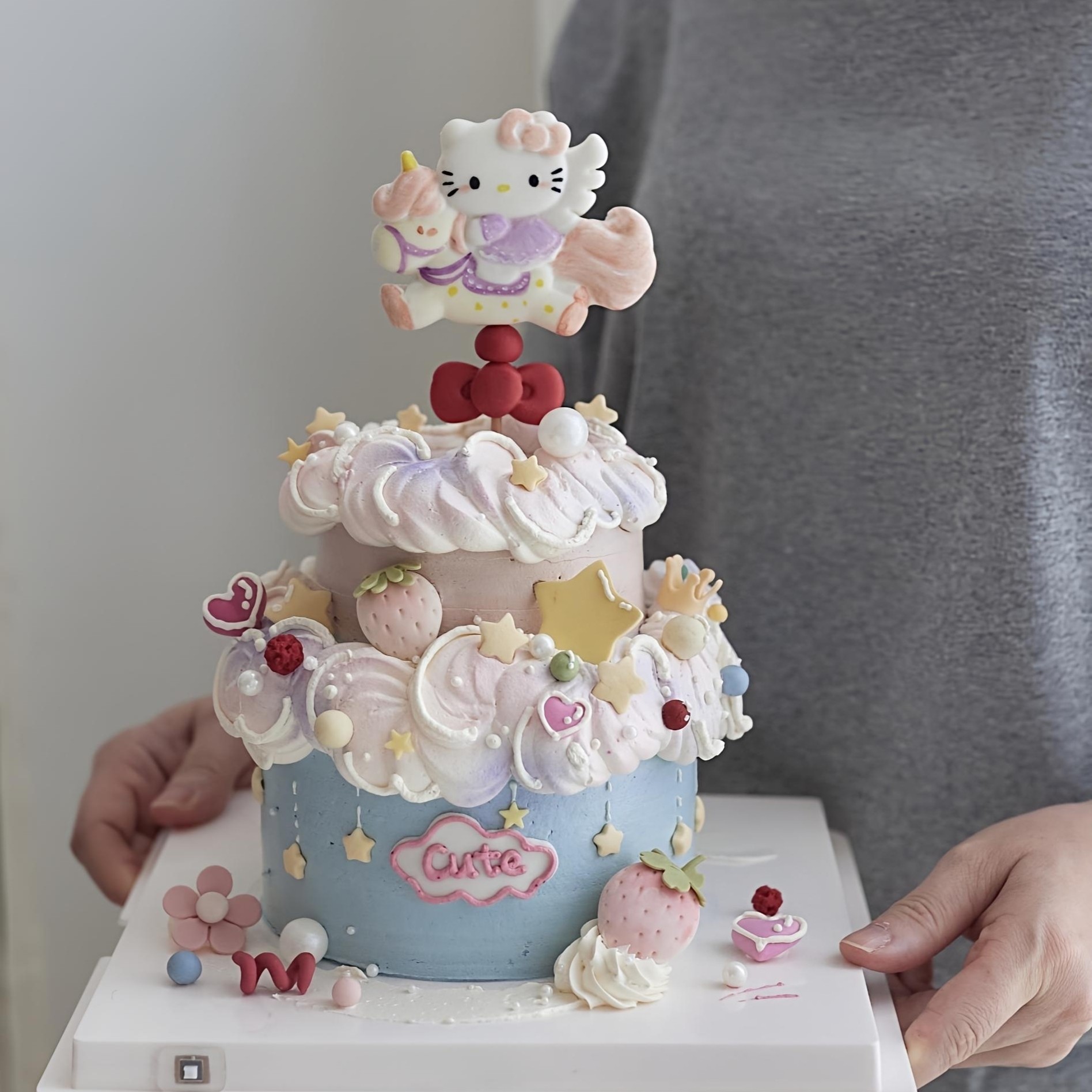 包邮佳妍同款烘焙悬浮自动旋转kt小猫木马烘焙蛋糕底托双层包装盒,淘宝优惠券,粉丝福利购,淘宝优惠卷