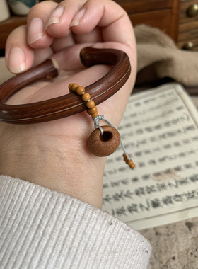 原创天然桃核手串小提溜万能扣配饰万能扣挂件手串搭子