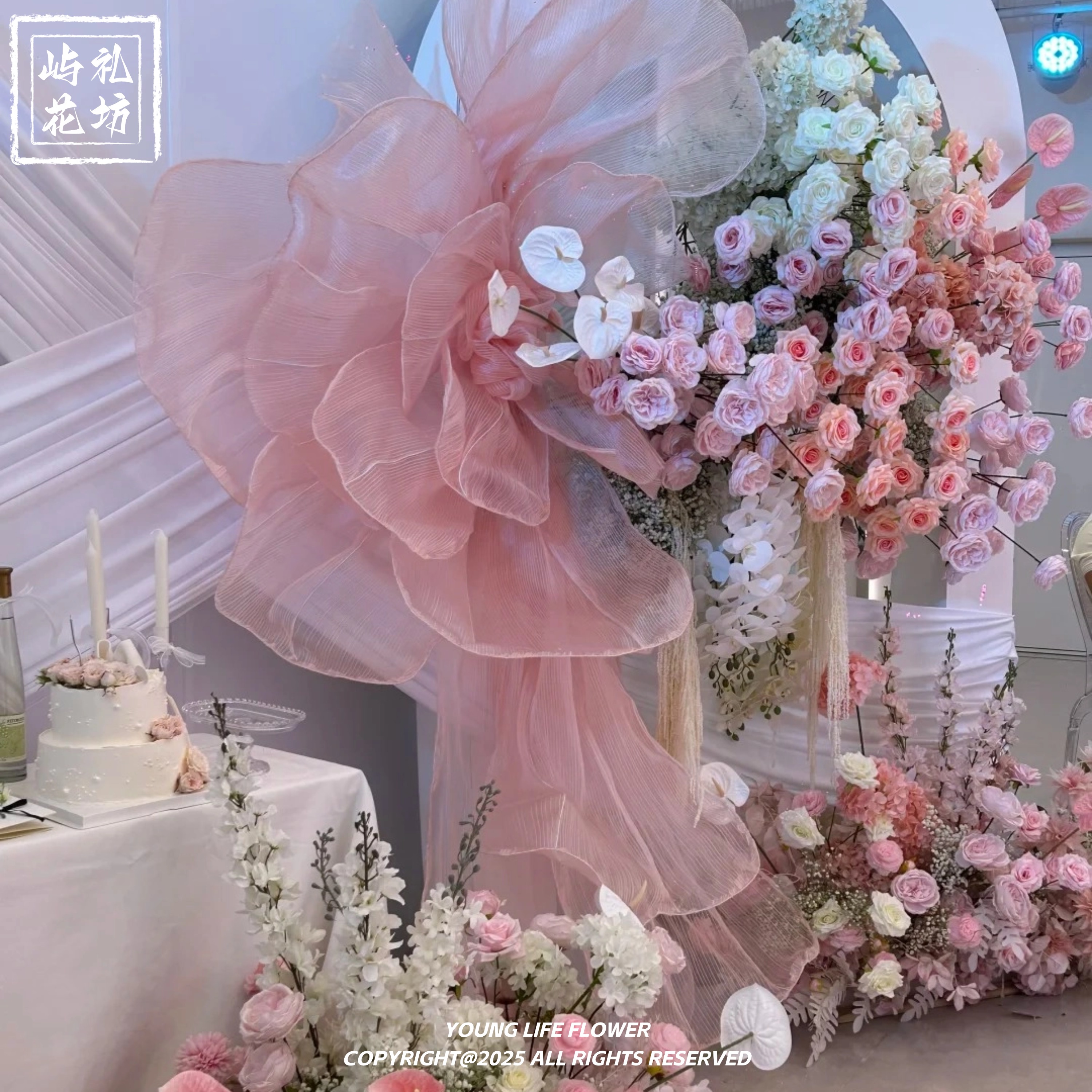 粉色婚庆装饰巨型花艺真丝欧根纱丝网大型婚礼背景橱窗道具 - 图1