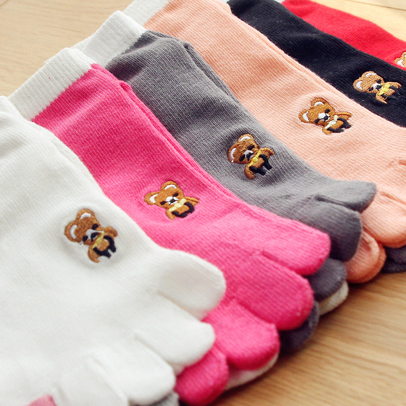 高档五指袜女纯棉刺绣小熊透气舒适有跟短筒无缝无骨四季分脚趾袜 - 图2