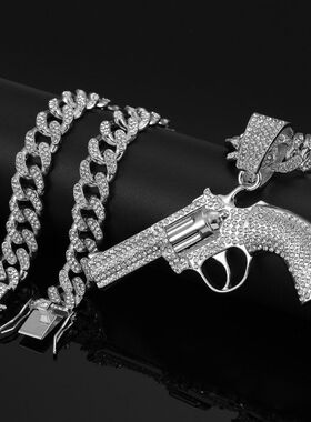 美式热卖镶钻左轮手枪吊坠项链 嘻哈潮男古巴链子 亚马逊首饰货源