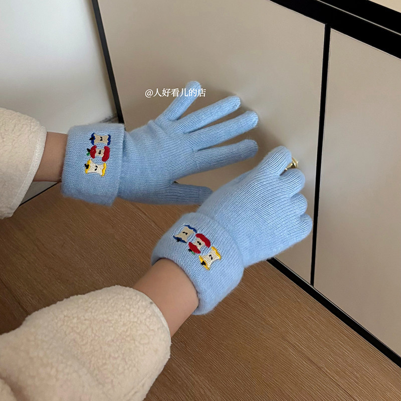 可爱刺绣苹果手套女2025新款秋冬保暖防寒学生骑行开车可触屏手套