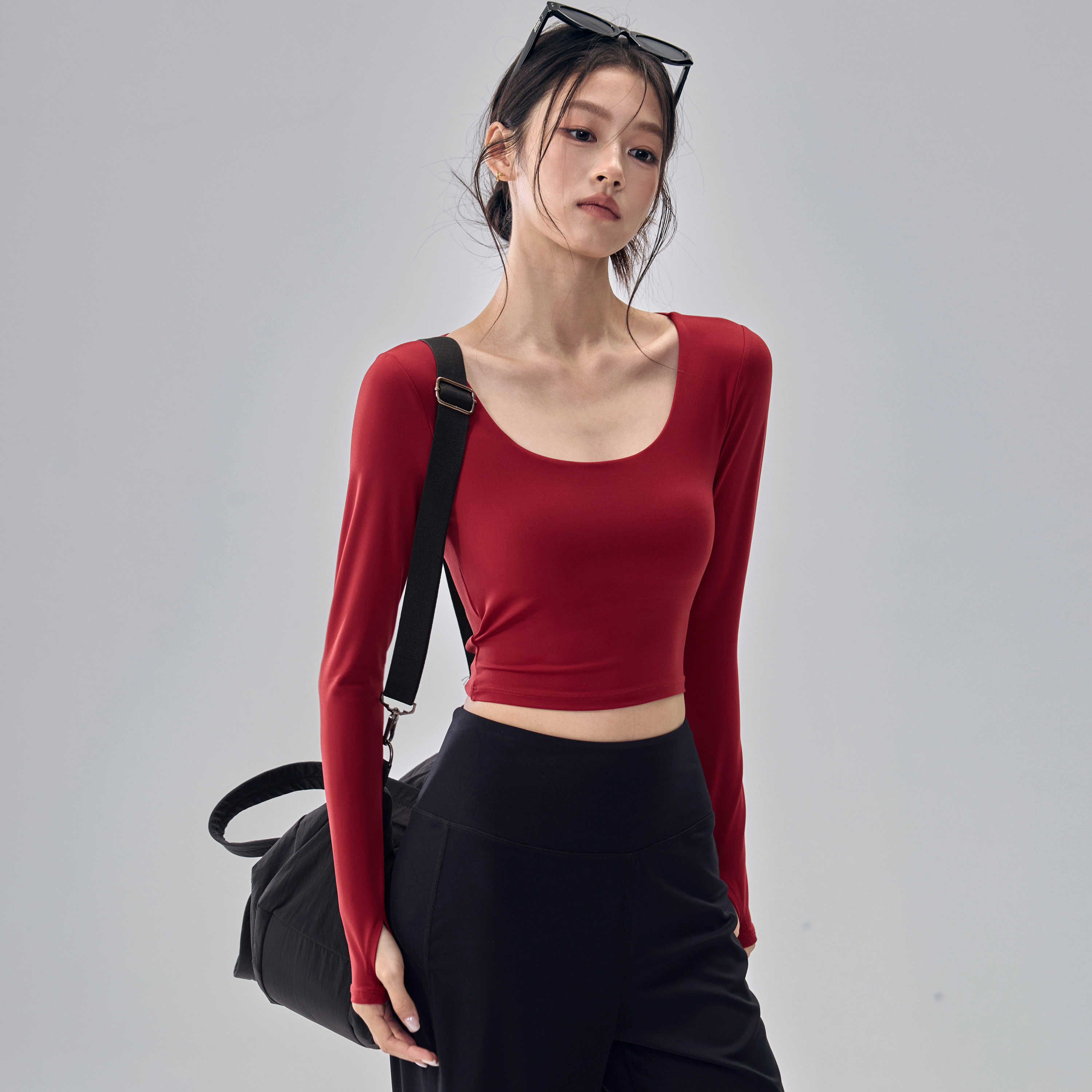 健身女孩带胸垫瑜伽服长袖新年红美背普拉提训练短款修身运动上衣,淘宝优惠券,粉丝福利购,淘宝优惠卷