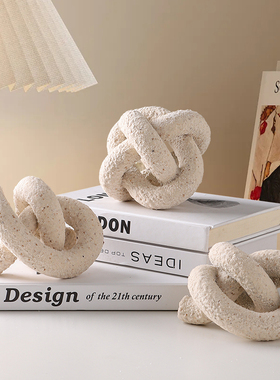 北欧小众抽象艺术立体摆件