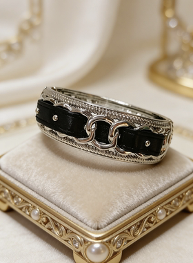 2025新款串皮暗黑风朋克范儿手镯男女宽版时尚百搭手环手饰