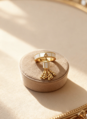 2025新款白贝母流苏戒指女小众设计感高级轻奢气质指环高冷百搭