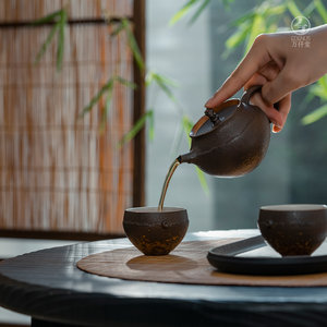 万仟堂新款双人家用陶瓷茶具高档户外便携式功夫茶具峰生水起