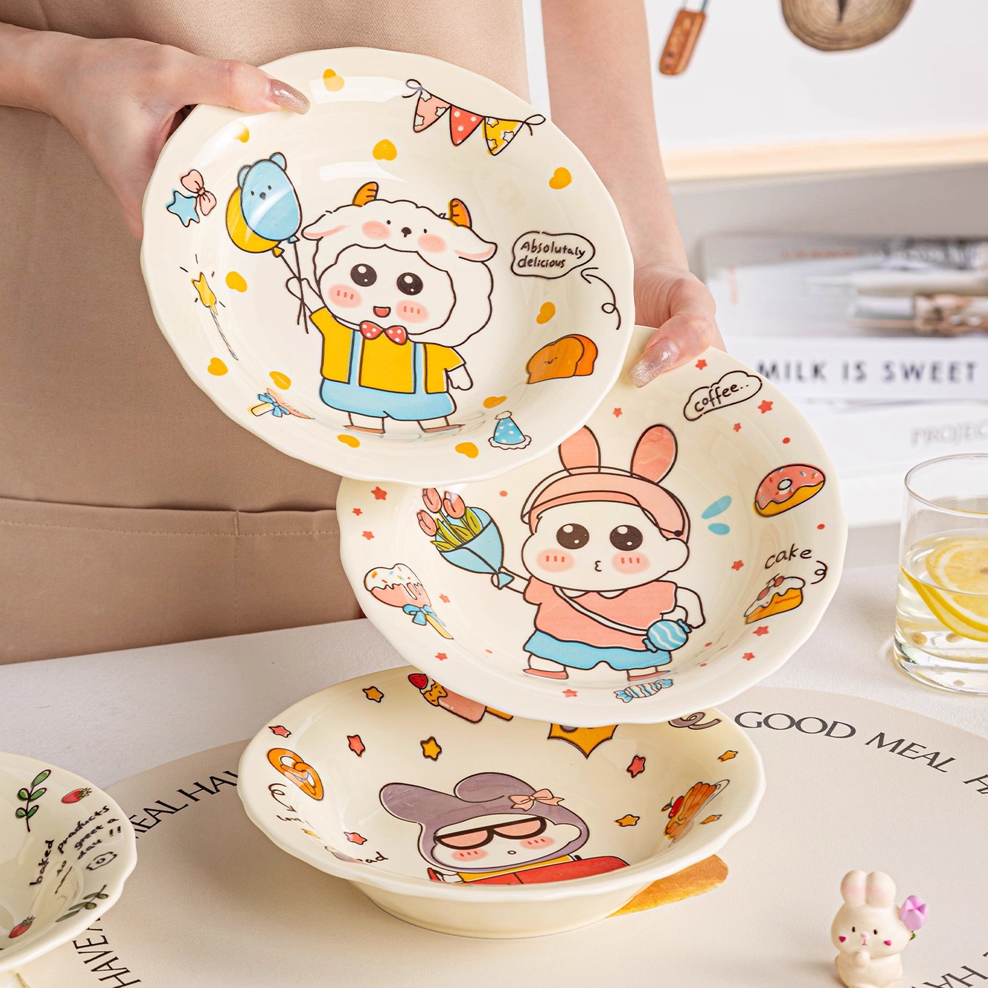 佩尔森可爱甜品蛋糕盘家用菜盘微波炉专用水果零食盘碗圆形早餐盘