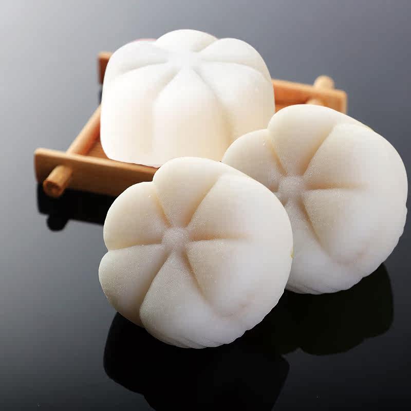 富锦流心常温冰皮榴莲味210克月饼 天猫超市月饼