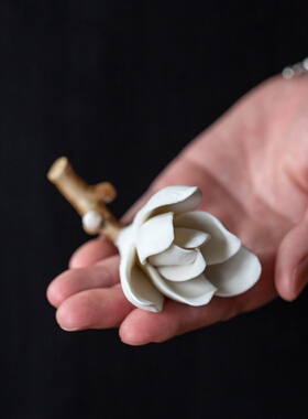 玉兰花新居工艺品线香香插纯手工陶瓷捏花香座家居摆设摆件笔搁