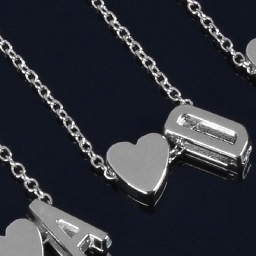 欧美时尚饰品简约桃心形字母项链气质百搭英文字母爱心锁骨