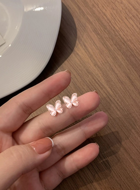 新款立体猫眼镂空蝴蝶磁吸耳夹