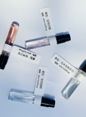Rose Prick烟叶香草落红樱桃橙花油天鹅绒兰花香水tf荆刺玫瑰小样