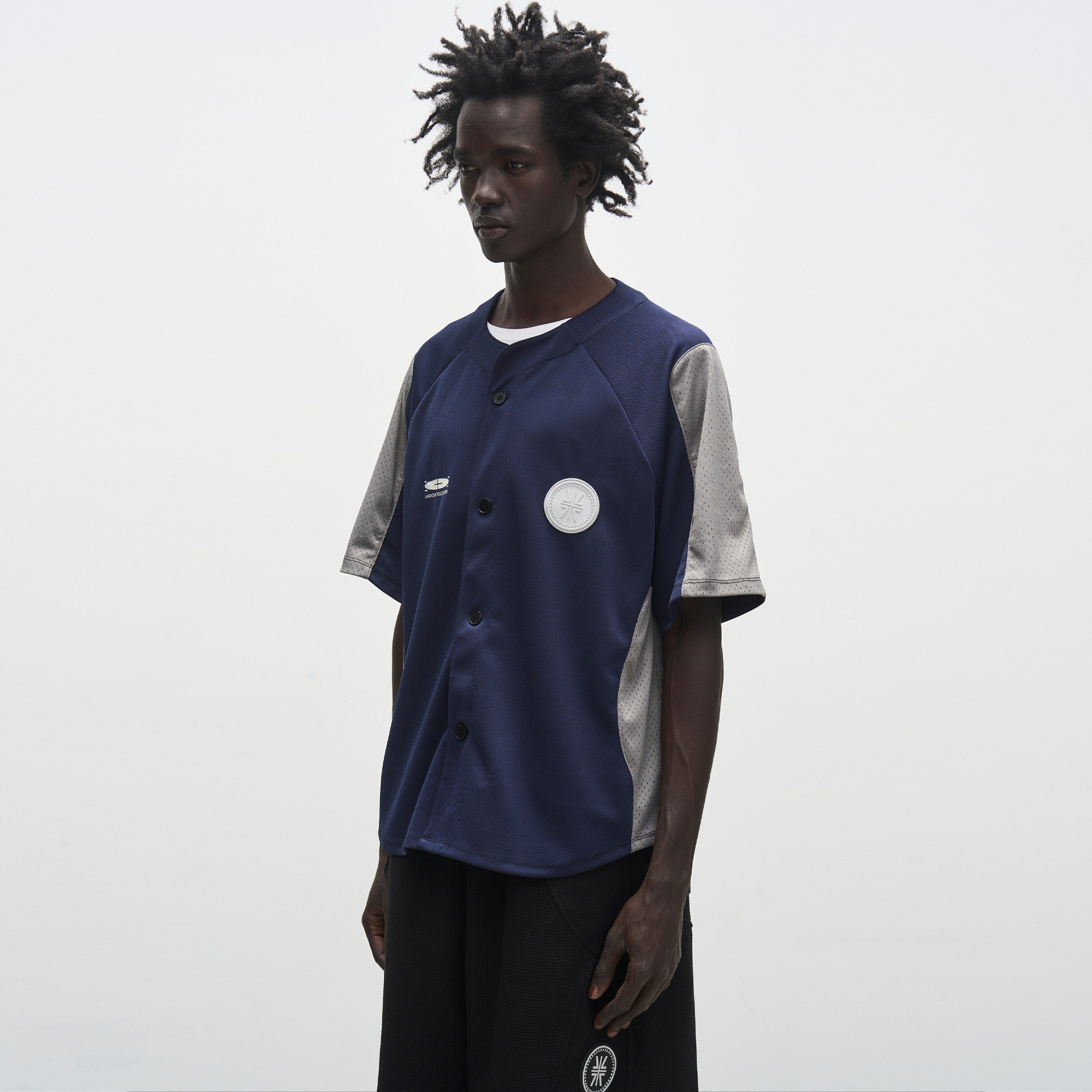 7440 37 1 SS24 圆形印花圆领棒球开衫短袖 - 图0