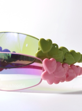 爱心元素炫彩连体太阳眼镜