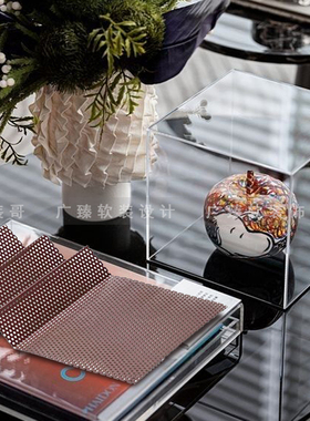 广臻软装现代简约轻奢红色摆件