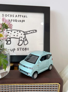 家居宿舍桌面汽车摆件