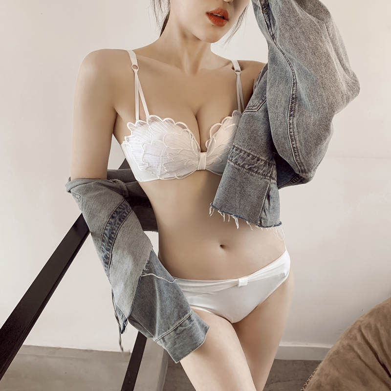 荷韵阁旗舰店白色内衣女小胸聚拢无钢圈柔软透气上托日系甜美夏季薄款文胸套装0
