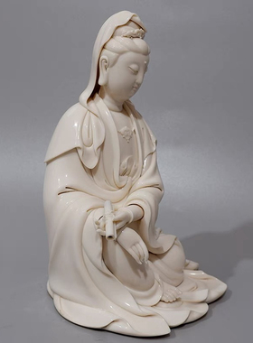 德化陶瓷白瓷器仿何朝宗披坐观音菩萨办公室收藏家居装饰摆件