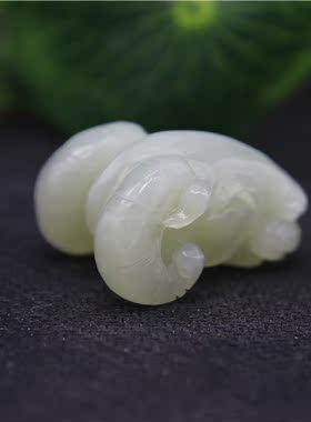 天然和田玉十二生肖属相羊项链坠