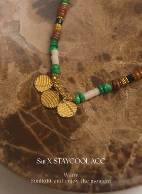 度假风白贝波西米亚风串珠女士项链北欧高级感锁骨链蕉叶绿色森林