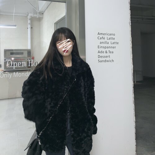 2026冬季新款复古气质黑色仿兔毛刷花毛毛绒外套女中长款皮草大衣 - 图2