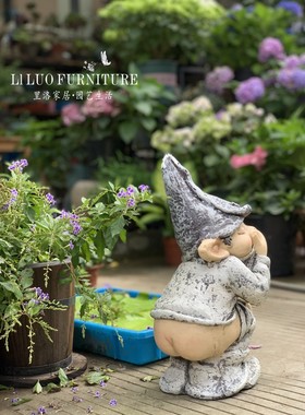 搞怪风小男孩农场园艺精灵摆件