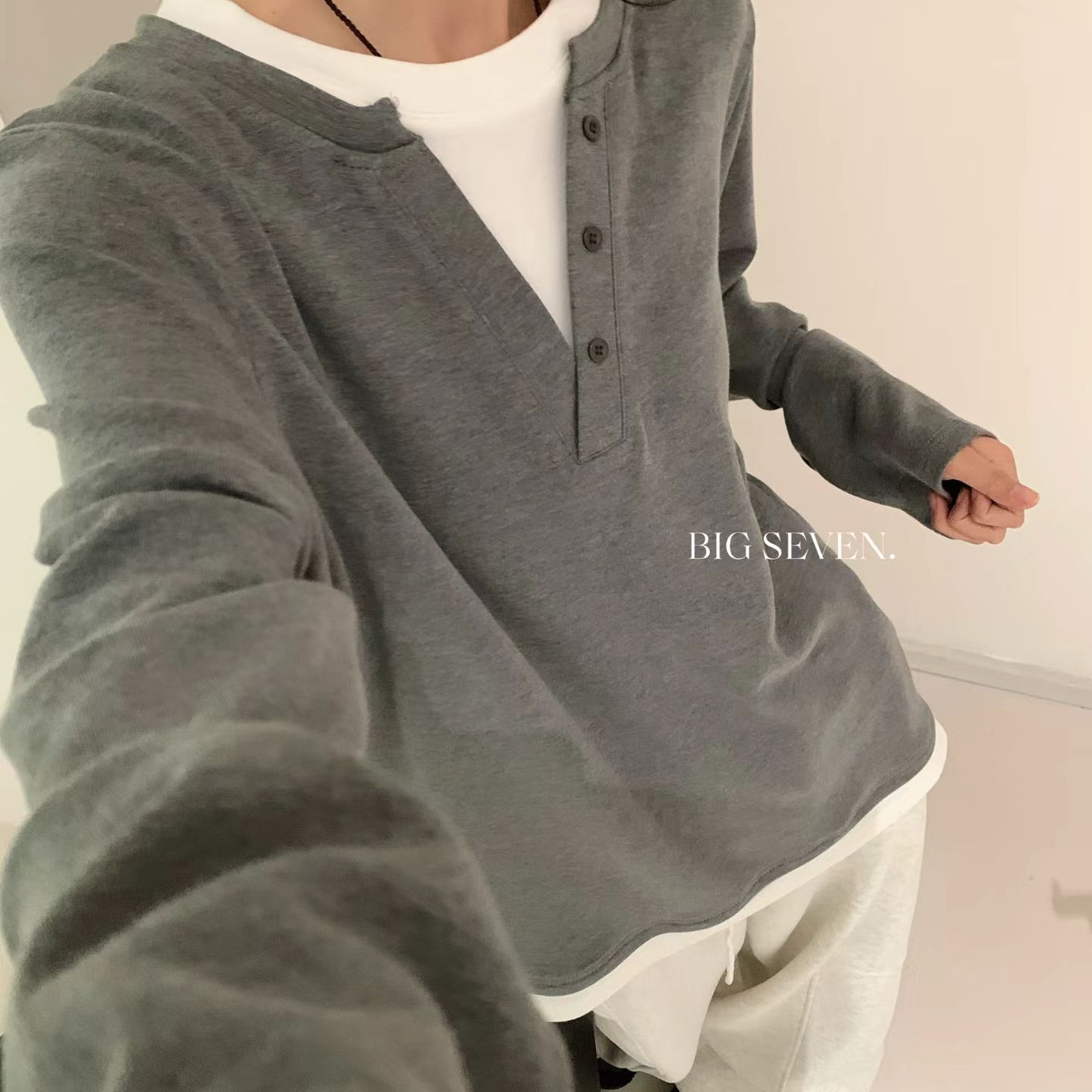 大7女装32663冬季韩版宽松大码胖mm慵懒加绒假两件正肩打底衫T恤 - 图1