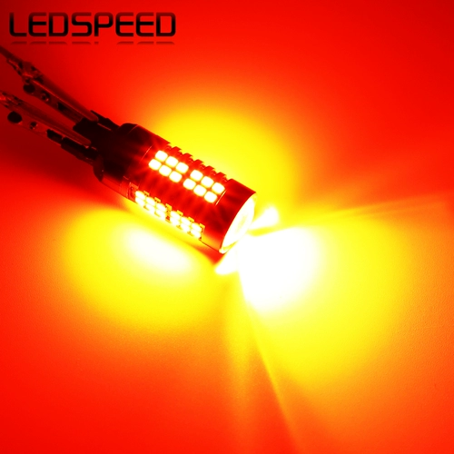 Три цвета 12 -летнего магазина тормозного света подходят для Ford New Holkhaya Wing Hua Bouzer Modified High -LIT светодиодные вспышки