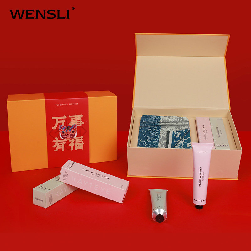万事利2022冬季新品新年礼组合围巾 万事利围巾/丝巾/披肩