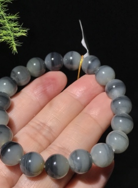 儒贤玉道新疆和田玉籽料黑白分明青花意境十足卡8咪手串无留皮子