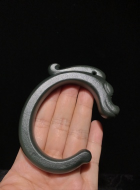 儒贤玉道新疆和田玉黑青C形龙卡镯61大内径