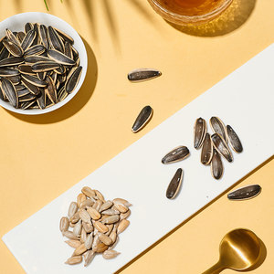 来伊份 香瓜子250g葵瓜子散装坚果炒货葵花籽袋装小零食来一份