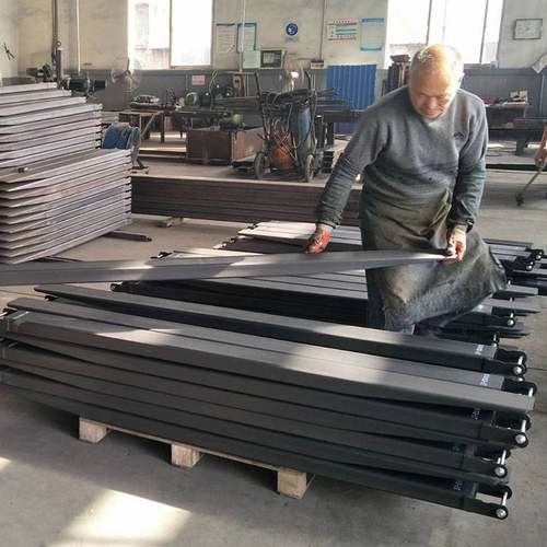 鸿业 高温锻打货叉厂家 3吨1.2米铸钢货叉 挂钩式货叉 - 图3