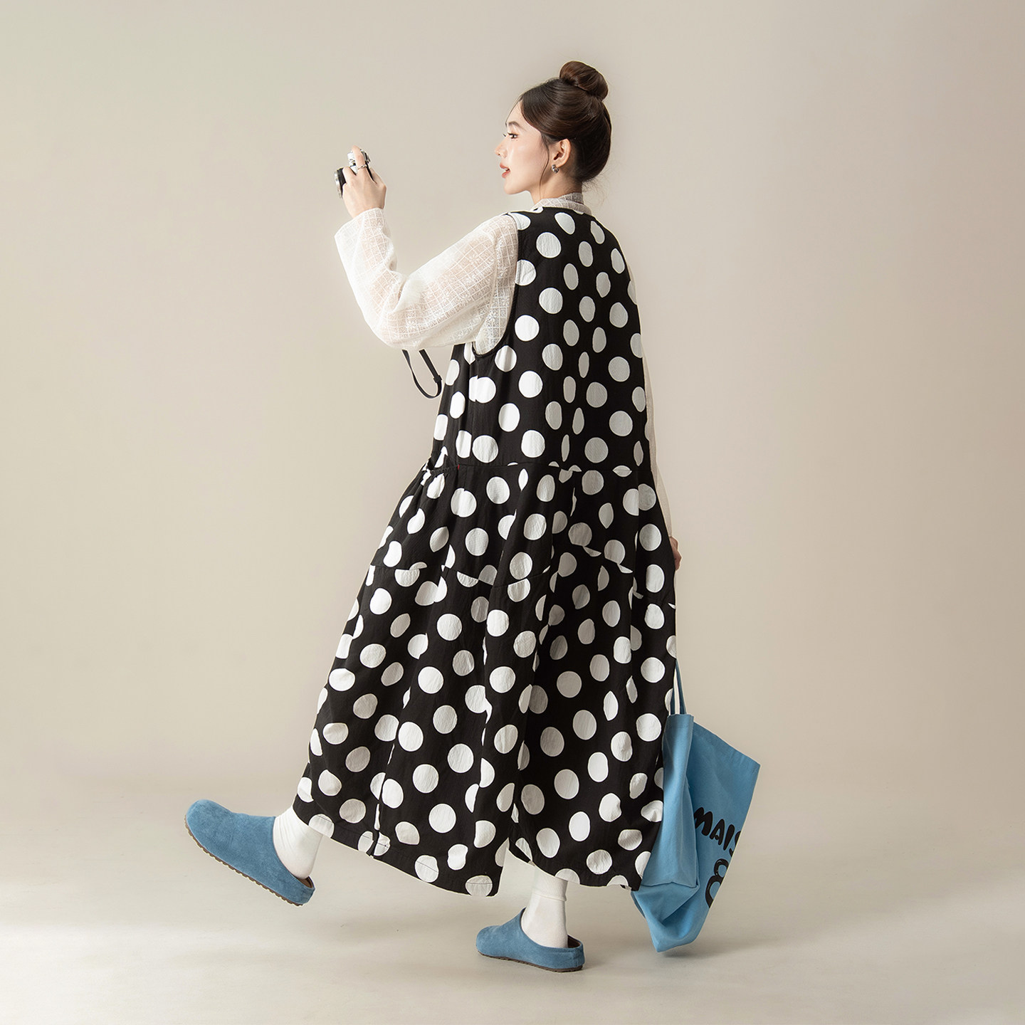 黑色慵懒风单排扣波点背带裤女春季新款休闲宽松显瘦阔腿裤连体裤,淘宝优惠券,粉丝福利购,淘宝优惠卷