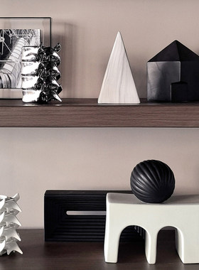 现代简约脊椎造型装饰摆件