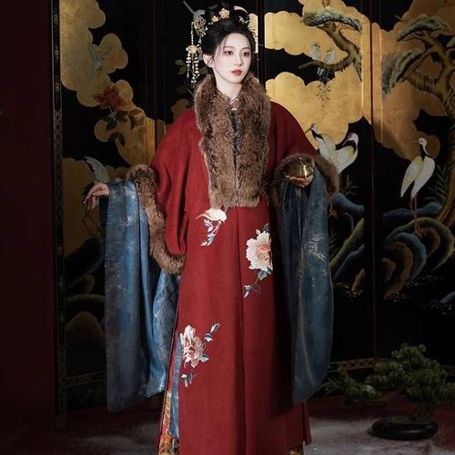 汉服女明制【金枝毓秀】裘衣加绒钟灵立领斜襟长衫马面裙秋冬套装 - 图2