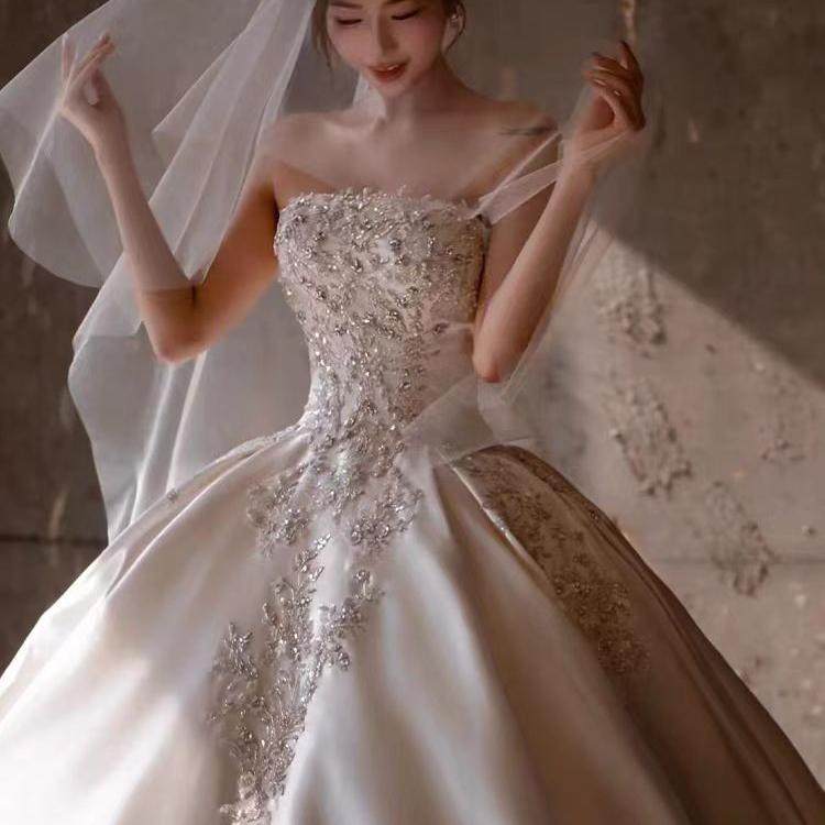 抹胸缎面主婚纱新娘2025新款重工高级质感长拖尾小个子出门纱法式,淘宝优惠券,粉丝福利购,淘宝优惠卷