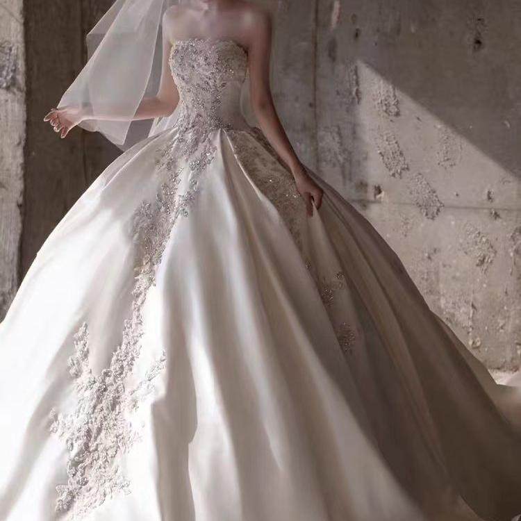 抹胸缎面主婚纱新娘2025新款重工高级质感长拖尾小个子出门纱法式,淘宝优惠券,粉丝福利购,淘宝优惠卷