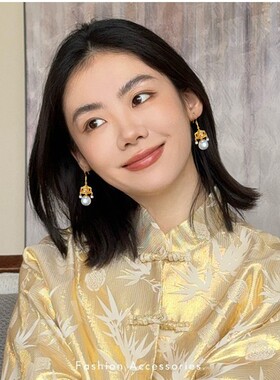 新中式六角楼阁耳环女独特设计宫廷风耳钉精致轻奢国风珍珠款耳饰